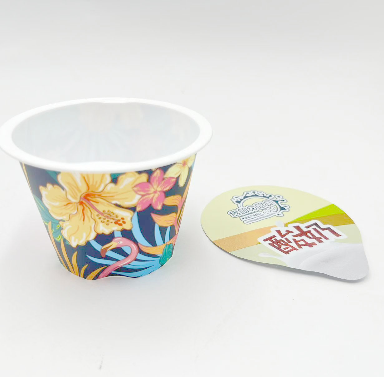 High-Quality Colorful In-Mold Labeling IML Printed Plastic Yogurt Cup for Long-Lasting Use